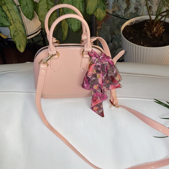 Blush Crossbody bag with scarf- NWT - Picture 7 of 8